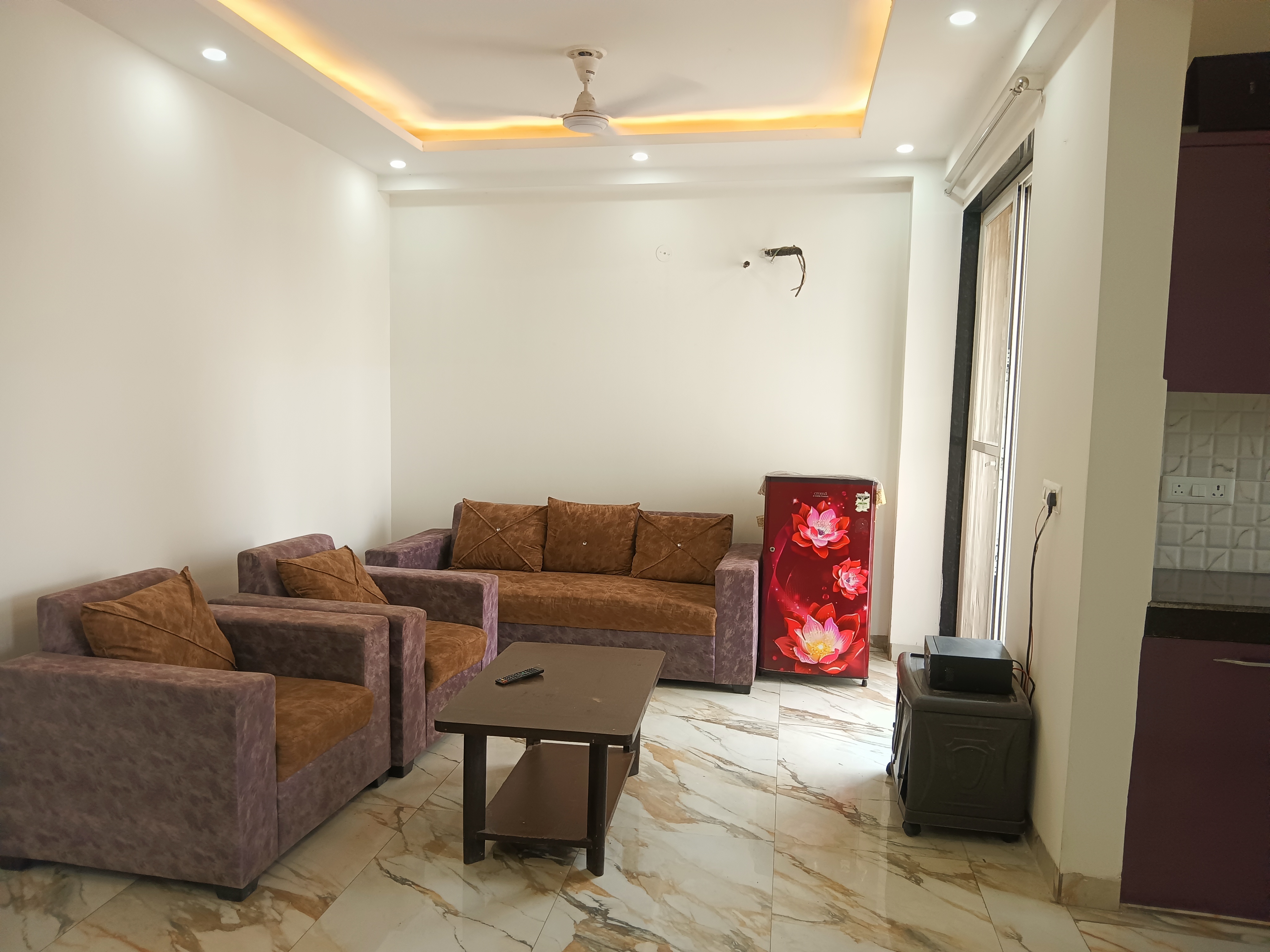 1 BHK 700 Sq.Ft. Builder Floor in Cosmos Floors