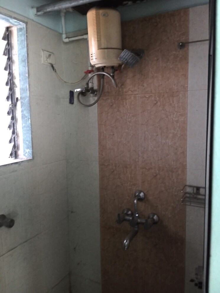 Bathroom, devkrupa-dev-ashish 1 Bedroom 640 Sq.Ft. Apartment In Taloja Navi Mumbai 8715815