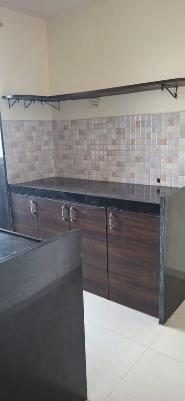 1 BHK Apartment – Nearby View at Lotus Lotus Link Square, Malad West - for Rent