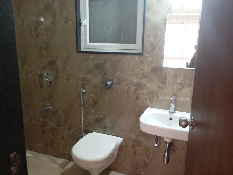 Bathroom, vtp-beaumonde 2 Bedroom 708 Sq.Ft. Apartment In Kharadi Pune 8715855
