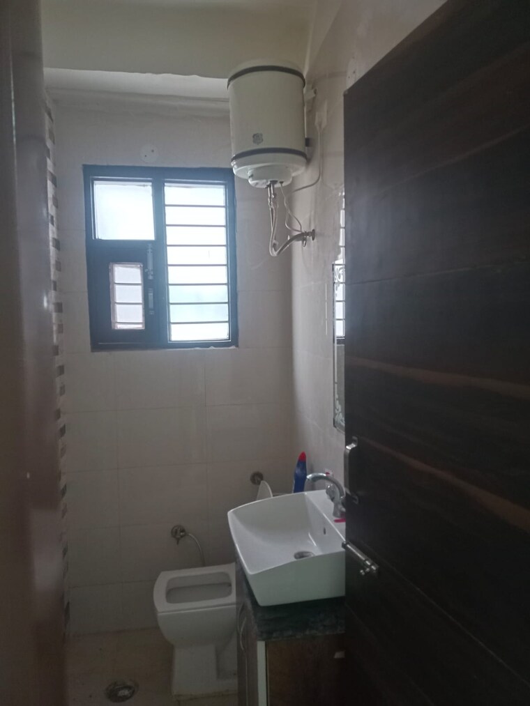 Bathroom, lake-view-complex 3 Bedroom 1450 Sq.Ft. Builder Floor In Dhakoli Zirakpur 8715858