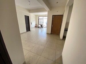 Room in 2.5 BHK Builder Floor at Wave Floors Premium, Wave City – for Sale