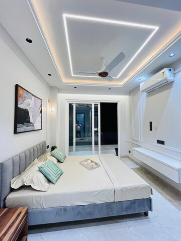 Building Lobby in 3 BHK Builder Floor at Anant Raj Ashok Estate, Sector 63a – for Sale