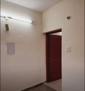 Room in 2 BHK Builder Floor at Sector 45 – for Rent