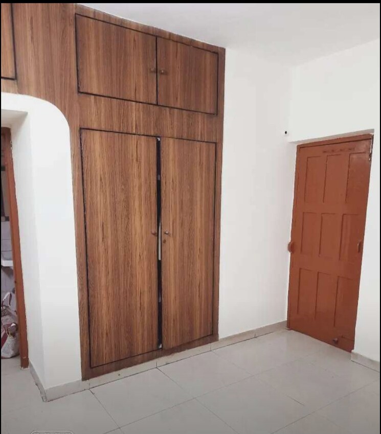 Room, sector 45 2 Bedroom 1000 Sq.Ft. Builder Floor In Sector 45 Chandigarh 8715880