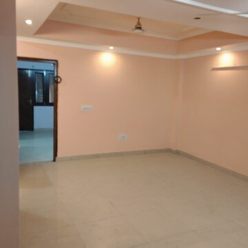 2 BHK Builder Floor For Rent in Saket