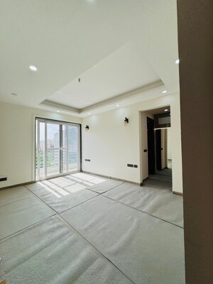 Room in 3.5 BHK Builder Floor at Ansal API Esencia, Sector 67 – for Sale