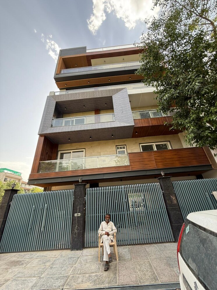 Exterior View, ansal-api-esencia 3.5 Bedroom 300 Sq.Yd. Builder Floor In Sector 67 Gurgaon 8715924