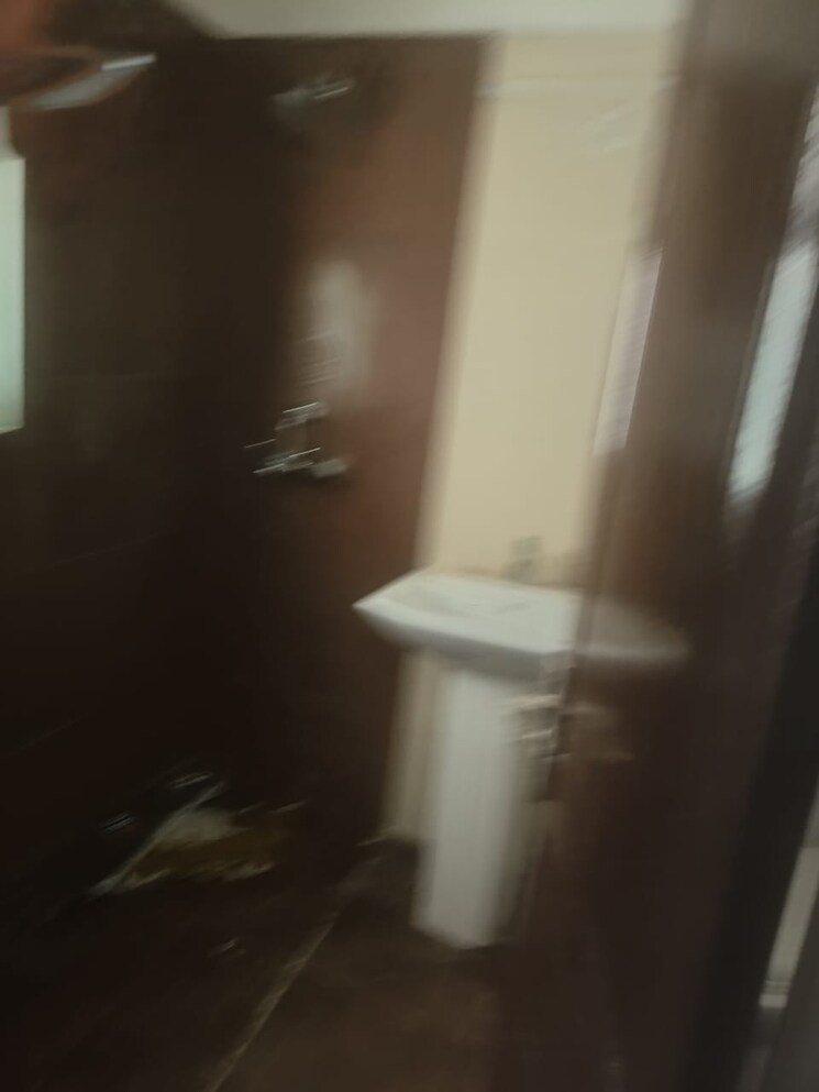 Bathroom, maxblis-white-house 3 Bedroom 1390 Sq.Ft. Apartment In Sector 75 Noida 8715928