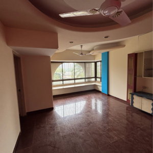 Room in 2 BHK Apartment at Kandivali East – for Sale