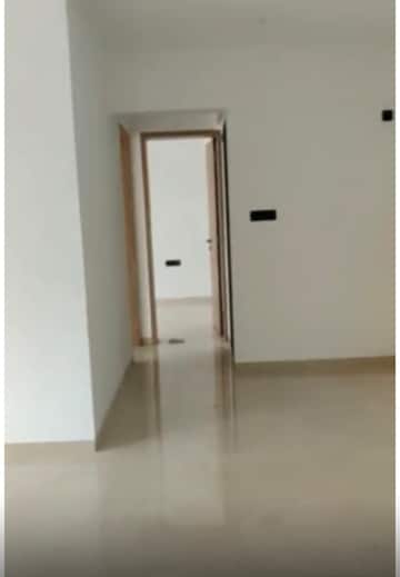 Room in 2 BHK Apartment at LMS Finswell Woods, Viman Nagar – for Rent