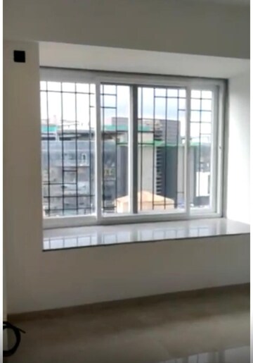 Room in 2 BHK Apartment at LMS Finswell Woods, Viman Nagar – for Rent