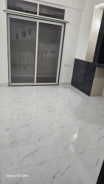 Room in 2 BHK Apartment at Wadgaon Sheri – for Rent