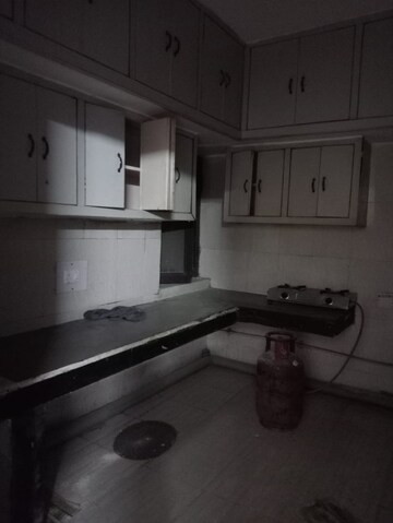 Kitchen in 2 BHK Builder Floor at Sector 31 – for Rent
