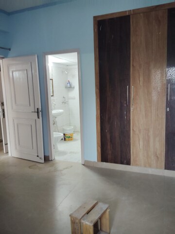 Room in 3 BHK Apartment at Gardenia Gateway, Sector 75 – for Rent
