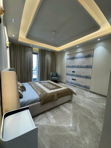Bedroom in 4 BHK Builder Floor at SS Southend Floors, South City 2 – for Sale