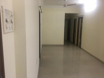 Room in 2 BHK Apartment at Eden Tower, Chembur – for Rent