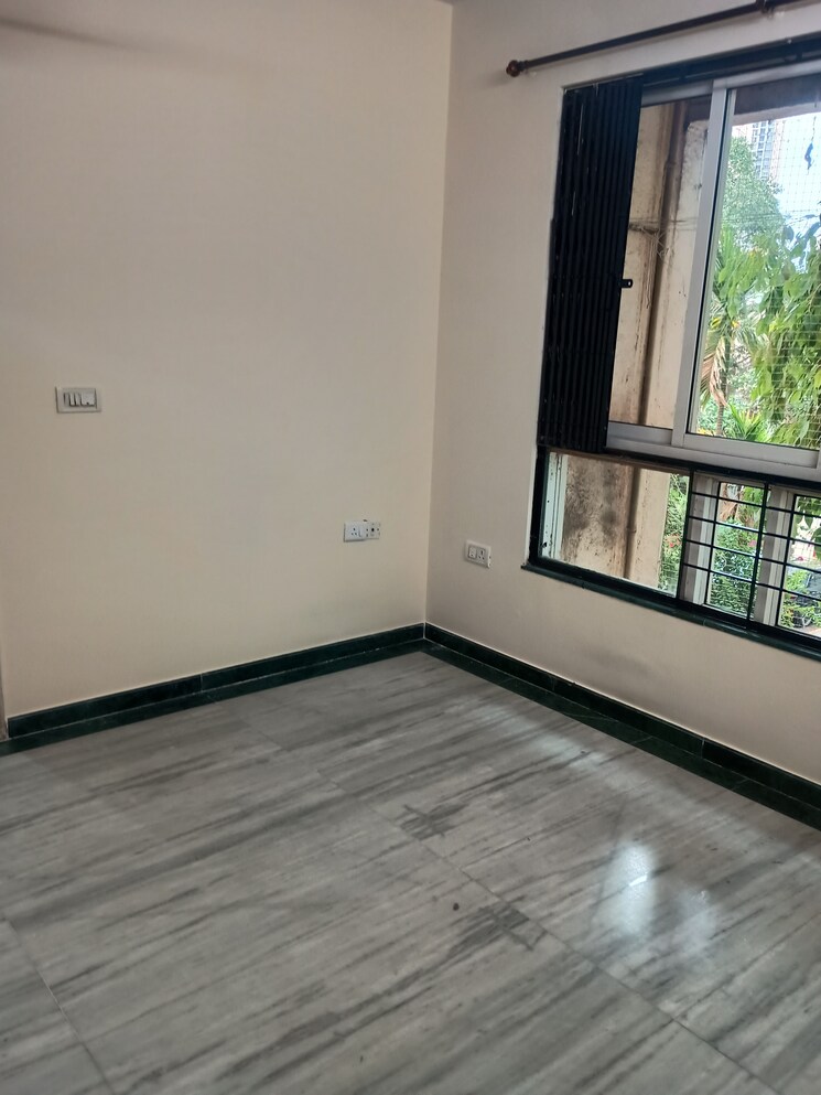 Balcony, hiranandani-estate-crown 1 Bedroom 650 Sq.Ft. Apartment In Ghodbunder Road Thane 8716040
