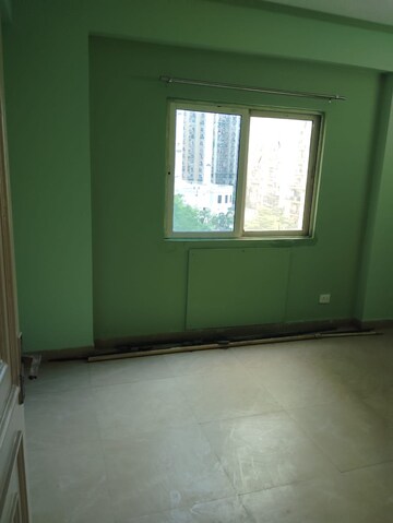 Room in 2 BHK Apartment at Gardenia Gateway, Sector 75 – for Rent