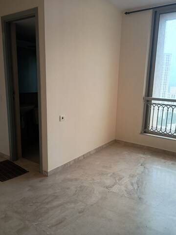 1 BHK Apartment For Rent in Hiranandani Lavinia, Ghodbunder Road