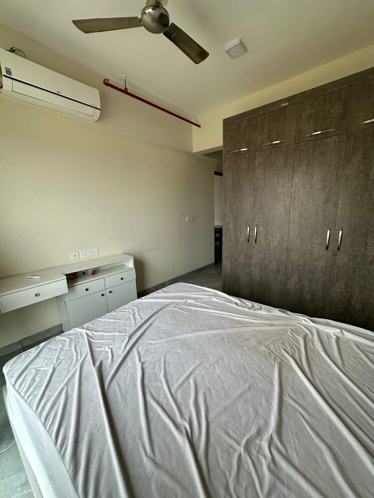 Bedroom, hubtown-ruby 2 Bedroom 1307 Sq.Ft. Apartment In Andheri West Mumbai 8716053