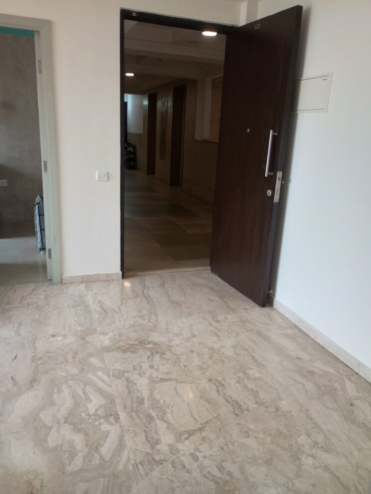 Kitchen, hiranandani-lavinia 1 Bedroom 630 Sq.Ft. Apartment In Ghodbunder Road Thane 8716054