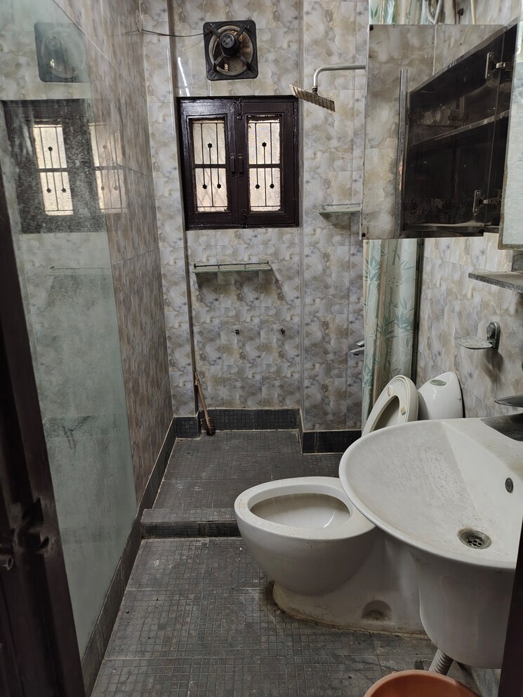 Kitchen, shanti-plaza-vaishali 2 Bedroom 1100 Sq.Ft. Builder Floor In Vaishali Sector 4 Ghaziabad 8716065