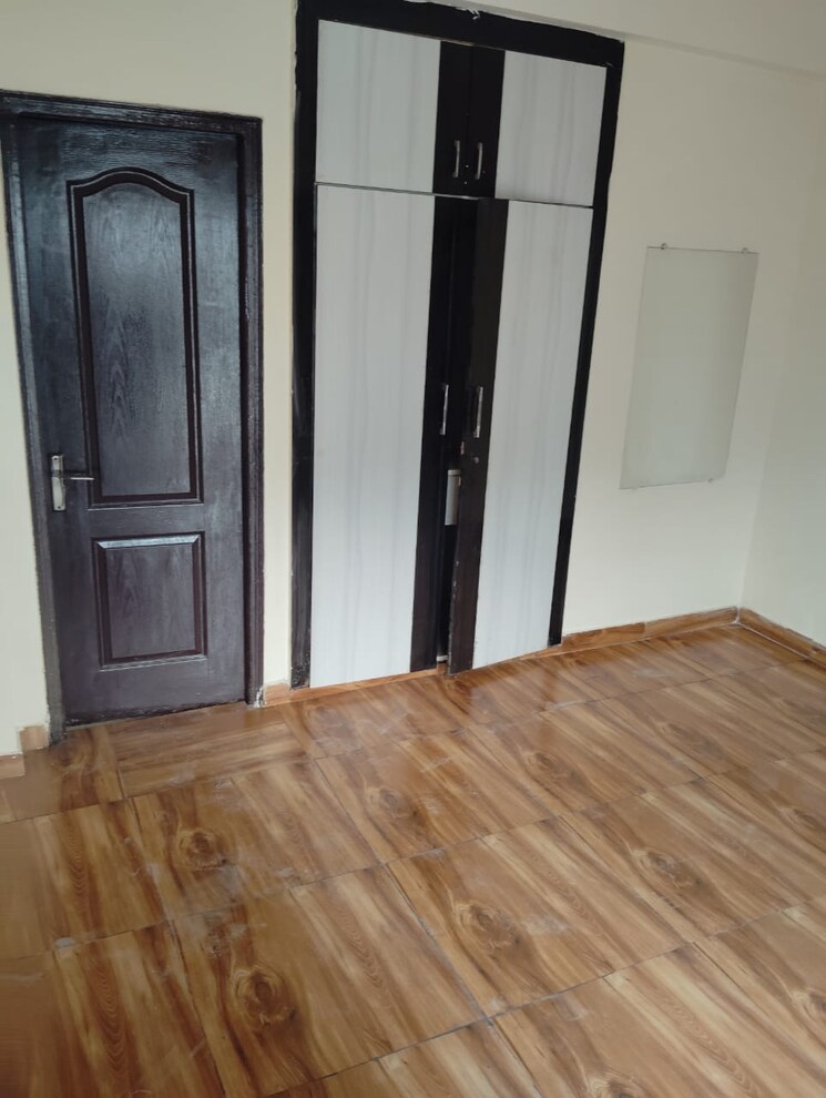 Room, aims-golf-city 3 Bedroom 1550 Sq.Ft. Apartment In Sector 75 Noida 8716067