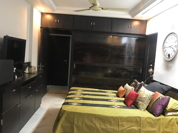 Bedroom in 3 BHK Apartment at Brookhill Tower, Andheri West – for Rent