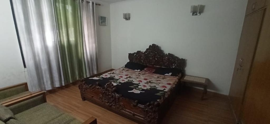 2 BHK + Pooja Room Apartment For Rent in Gardenia Gateway
