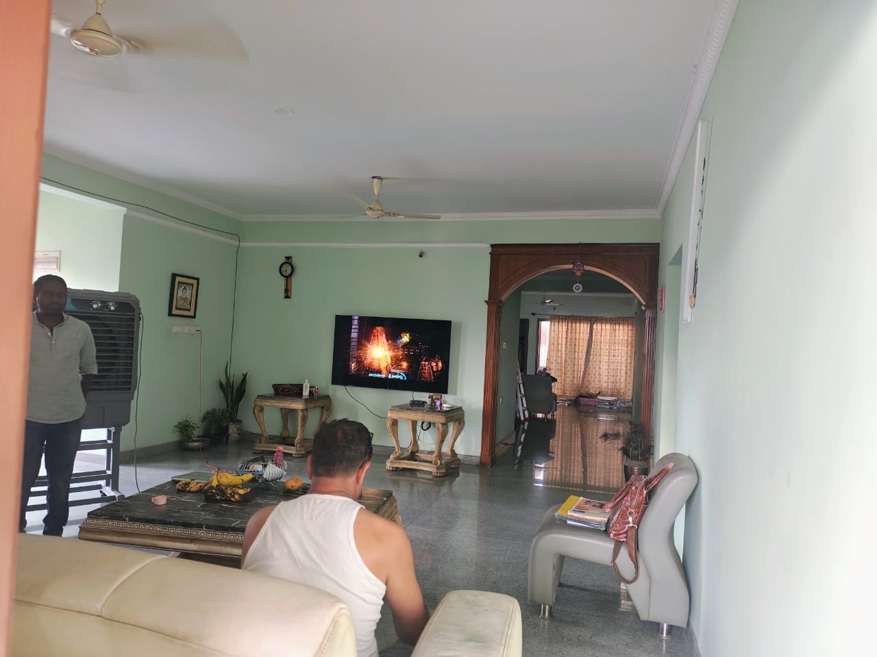 4 BHK + Pooja Room Builder Floor For Rent in 4 Bhk Flat For Rent In hs