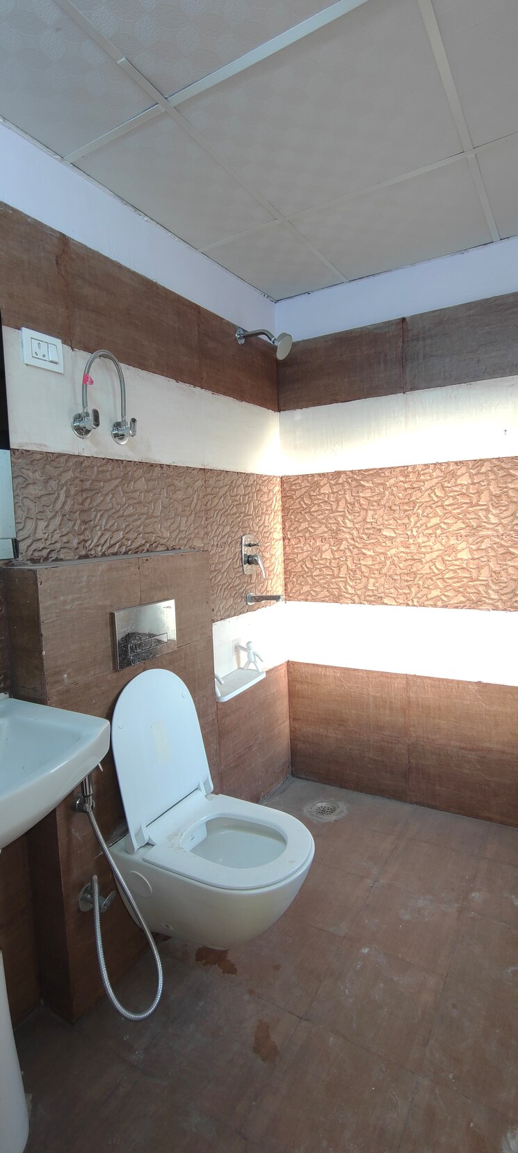 Attached Bathroom, ramprastha greens 3 Bedroom 1990 Sq.Ft. Apartment In Ramprastha Greens Ghaziabad 8716088