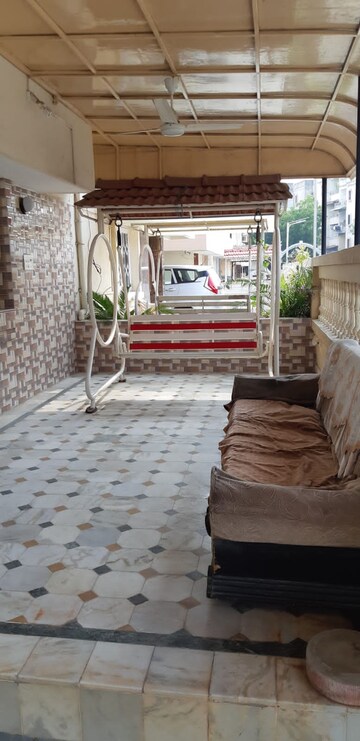 Parking in 4 BHK Villa at Thaltej – for Rent