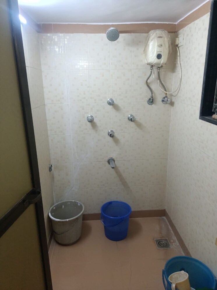 Bathroom, surana-wadala 2 Bedroom 1000 Sq.Ft. Apartment In Wadala Mumbai 8716109