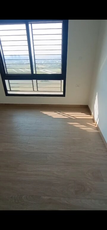 Room in 3 BHK Apartment at Sobha City Gurgaon, Sector 108 – for Rent