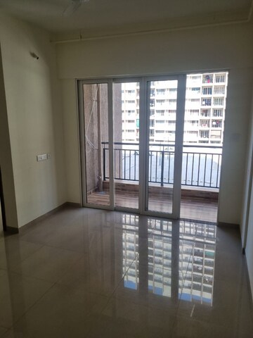 Room in 2.5 BHK Apartment at Kolte Patil Life Republic, Hinjewadi – for Rent