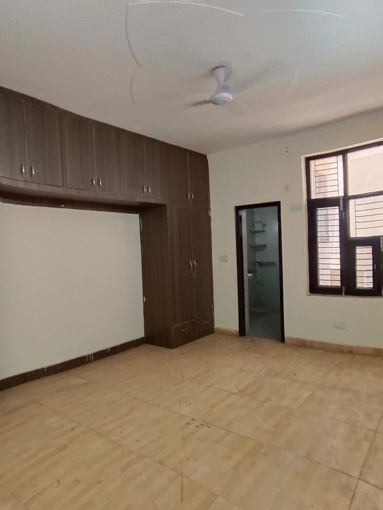 Room, green fields colony 4 Bedroom 1900 Sq.Ft. Builder Floor In Green Fields Colony Faridabad 8716197