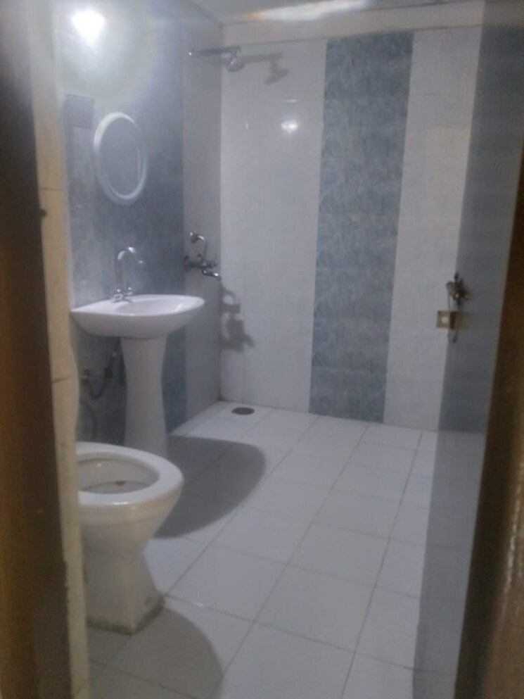 Bathroom, gardenia-gateway 3 Bedroom 1700 Sq.Ft. Apartment In Sector 75 Noida 8716213