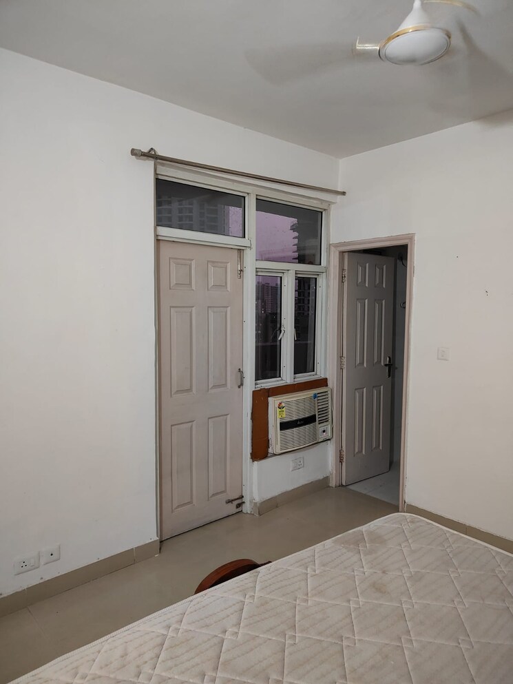 Room, supertech-cape-town 2 Bedroom 1150 Sq.Ft. Apartment In Sector 74 Noida 8716238