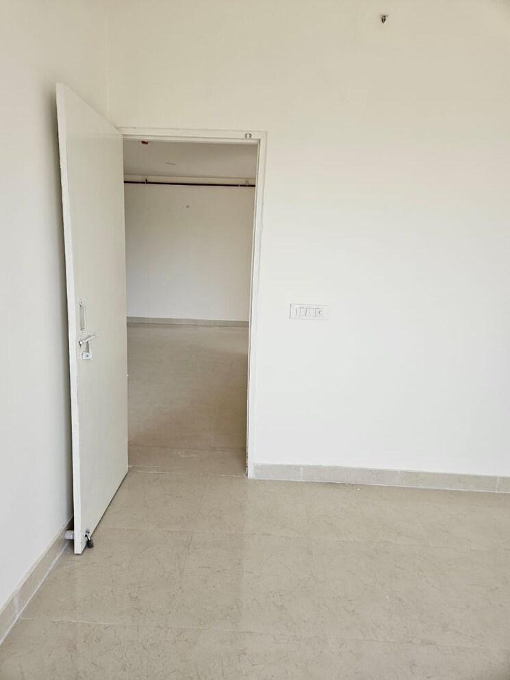 Room, signature-global-city-63a 2 Bedroom 1200 Sq.Ft. Apartment In Sector 63a Gurgaon 8716310