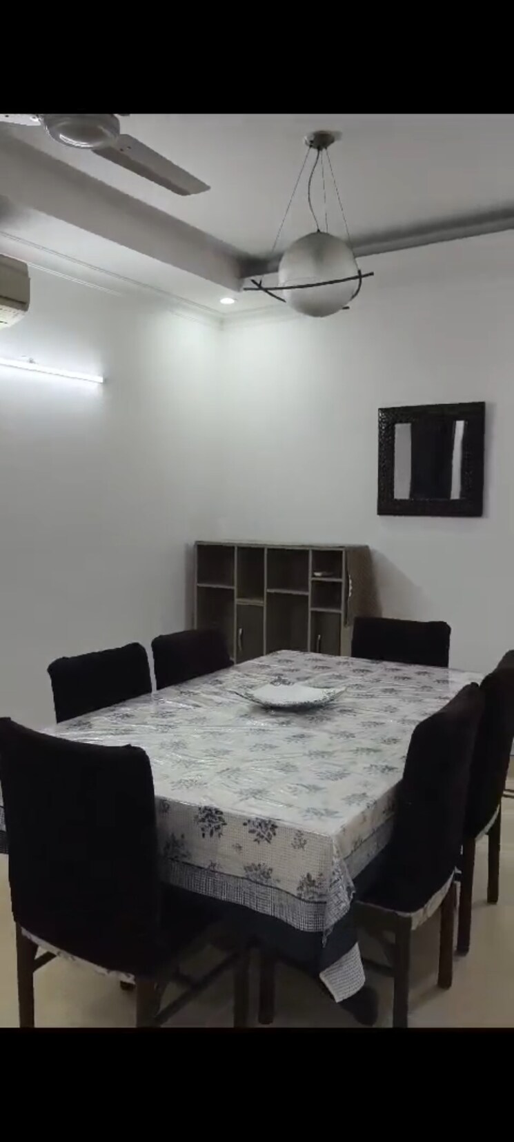 Kitchen, greater kailash part 3 3 Bedroom 217 Sq.Yd. Builder Floor In Greater Kailash Part 3 Delhi 8716322