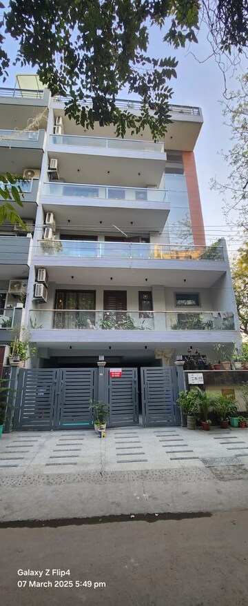 3 BHK Builder Floor – Exterior View View at Sector 26 - for Rent