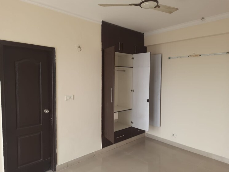 Room, jmd-gardens 3 Bedroom 1875 Sq.Ft. Apartment In Sector 33 Gurgaon 8716294