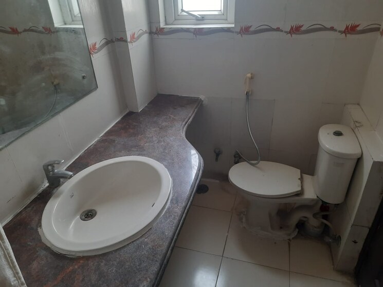 Bathroom, jmd-gardens 3 Bedroom 1875 Sq.Ft. Apartment In Sector 33 Gurgaon 8716294