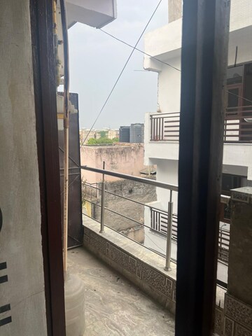 Balcony in 1 BHK Builder Floor at Vasant Kunj – for Rent