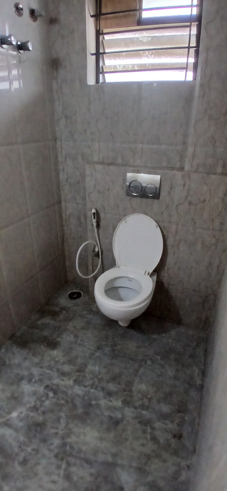 Bathroom, rt nagar 2 Bedroom 1000 Sq.Ft. Apartment In Rt Nagar Bangalore 8716345