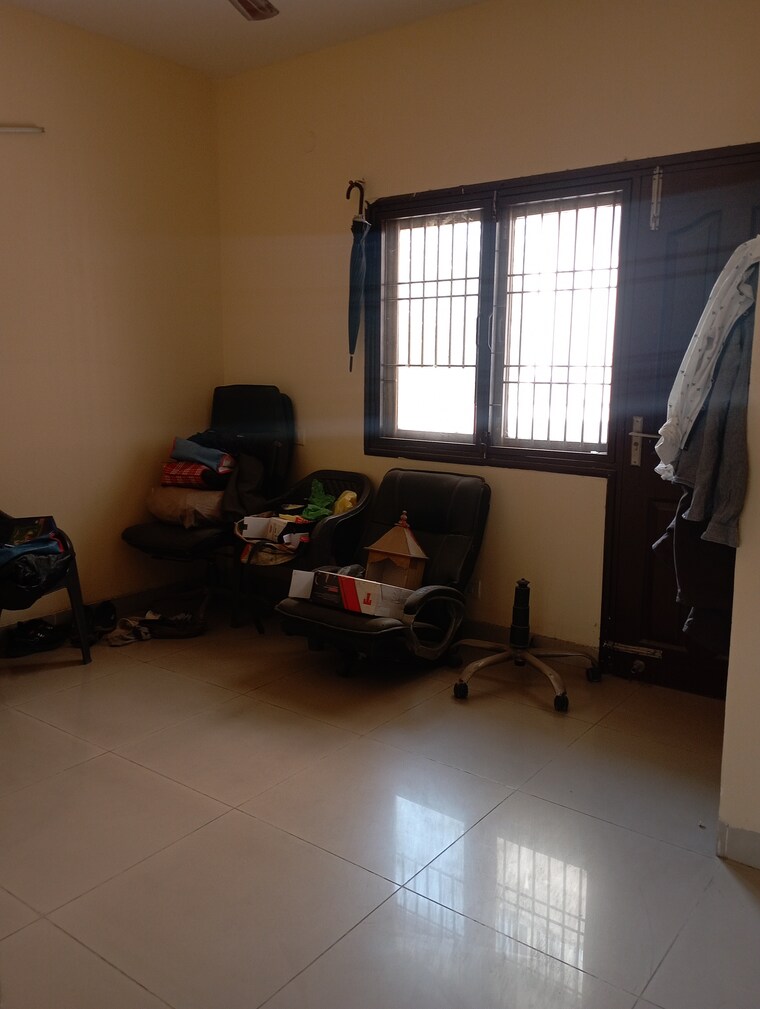  Parking, wave-floors-premium 2 Bedroom 940 Sq.Ft. Builder Floor In Wave City Ghaziabad 8716352