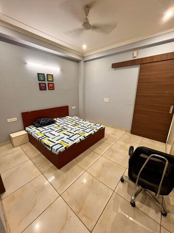 Master Bedroom in 4 BHK Builder Floor at RWA Residential Society Sector 46, Sector 46 – for Rent