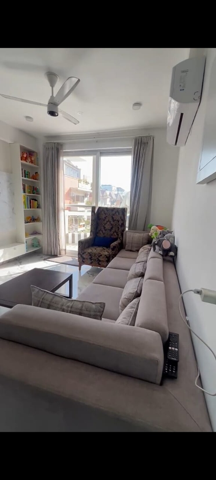 Master Bedroom, rwa-residential-society-sector-46 3 Bedroom 240 Sq.Ft. Builder Floor In Sector 46 Gurgaon 8716408