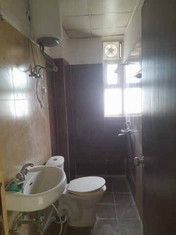 Bathroom in 3 BHK Builder Floor at RWA Residential Society Sector 46, Sector 46 – for Rent